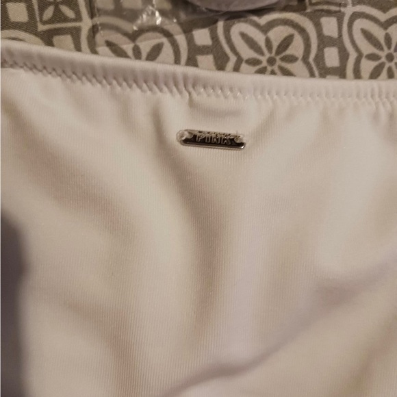 White Victoria Secret Medium Set - Picture 7 of 7